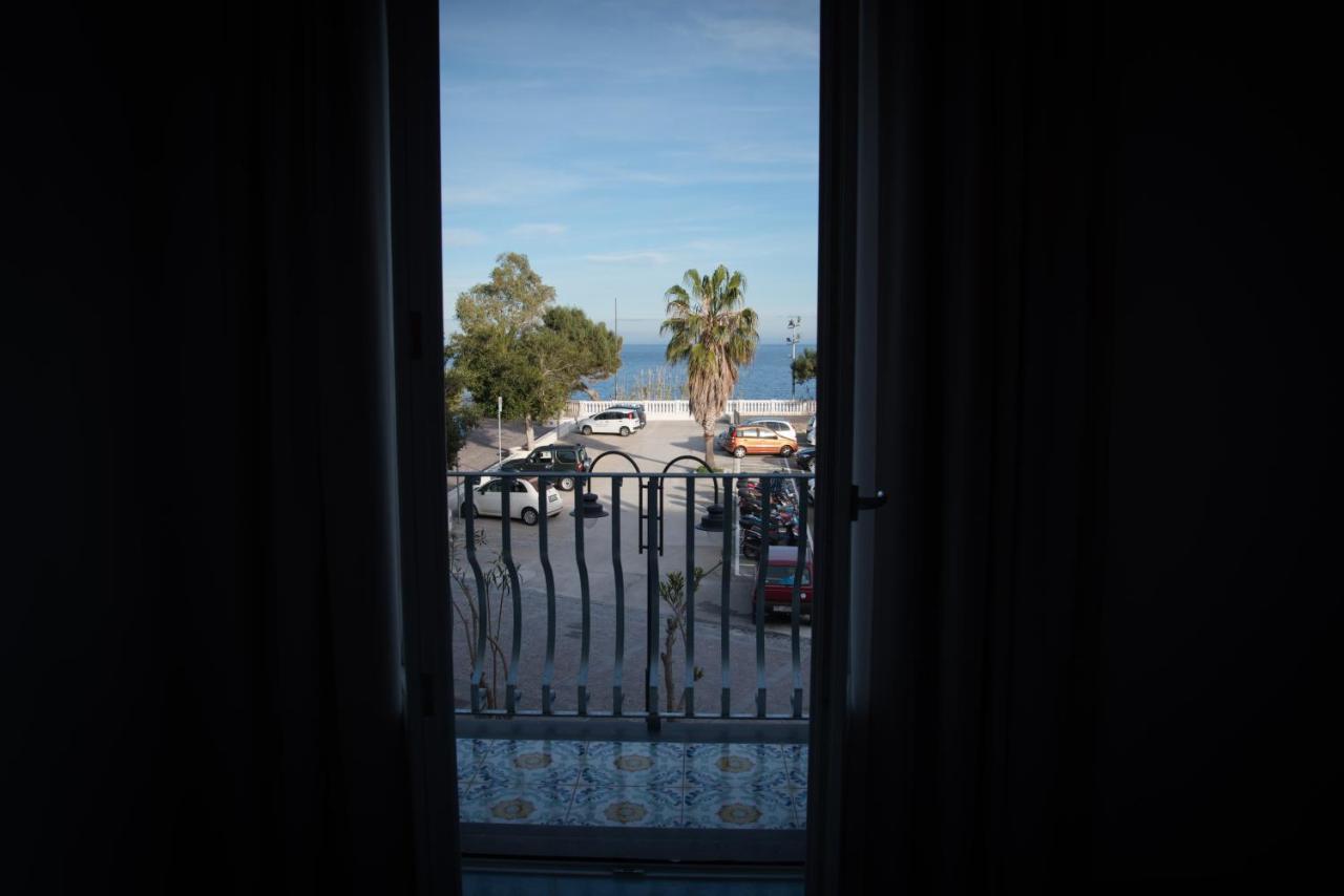 B&B Il Castello ลีปารี ภายนอก รูปภาพ