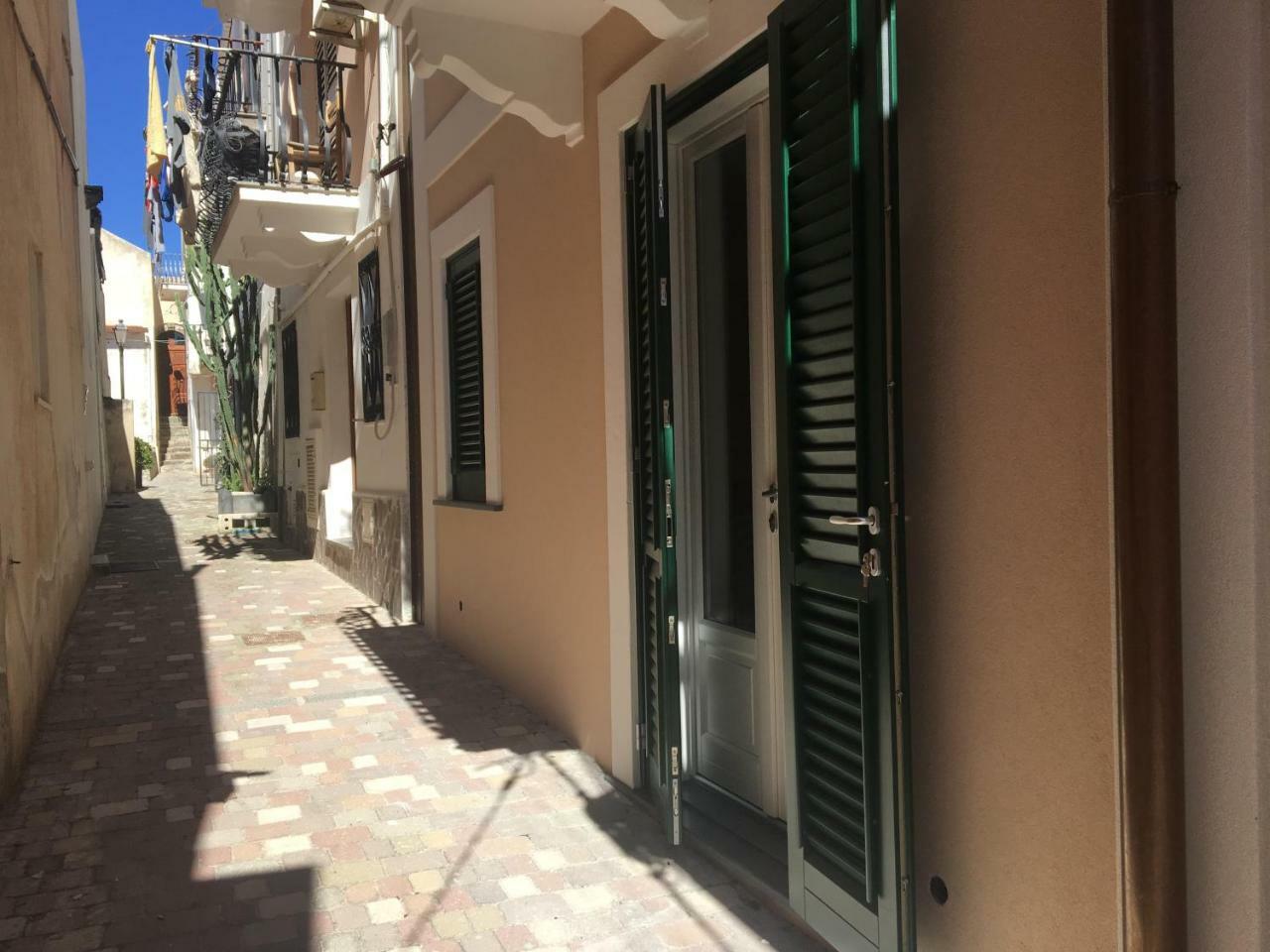 B&B Il Castello ลีปารี ภายนอก รูปภาพ